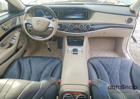 2017 Mercedes-Benz S 550 z USA, uszkodzony, nr VIN WDDUG8CBXHA324092